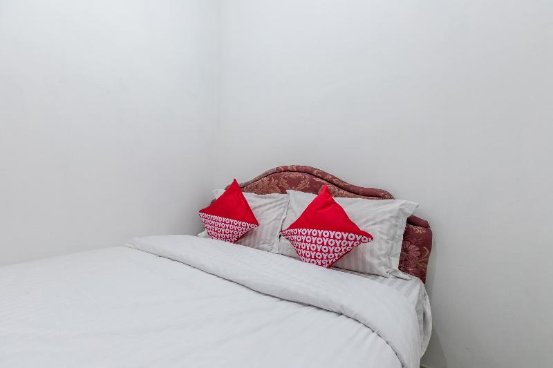 Deluxe Room, Super Oyo 1487 Residence Khoe