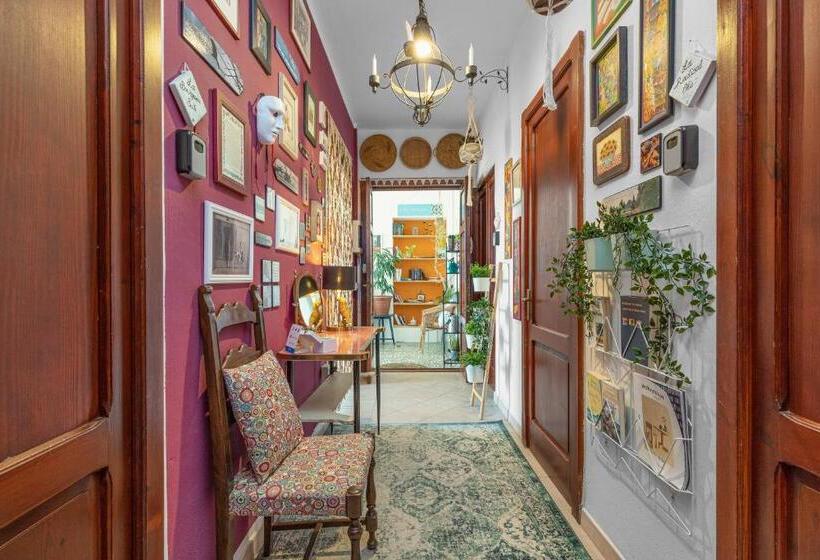 استودیو استاندارد با بالکن, Assajè Guestroom