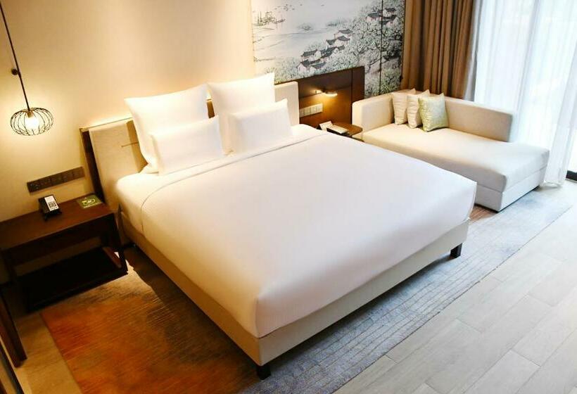 이그제큐티브 룸 킹사이즈 침대, Pullman Yueyang