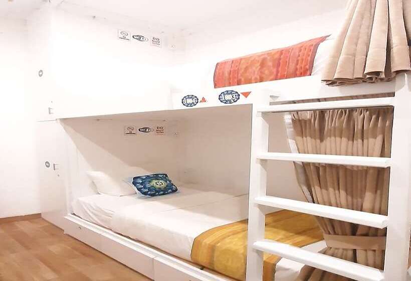 Кровать в Общей Комнате, Ozora Tiying Tutul Hostel Canggu