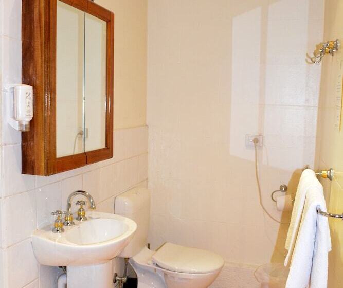 اتاق لوکس, Magnolia Court Boutique Hotel Melbourne