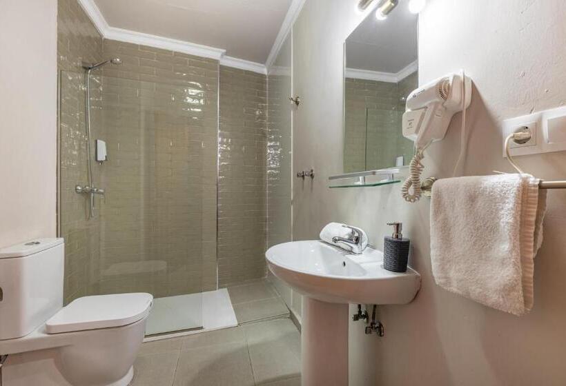 スタンダードスタジオ, Apartamentos Alhambra Granada 3000