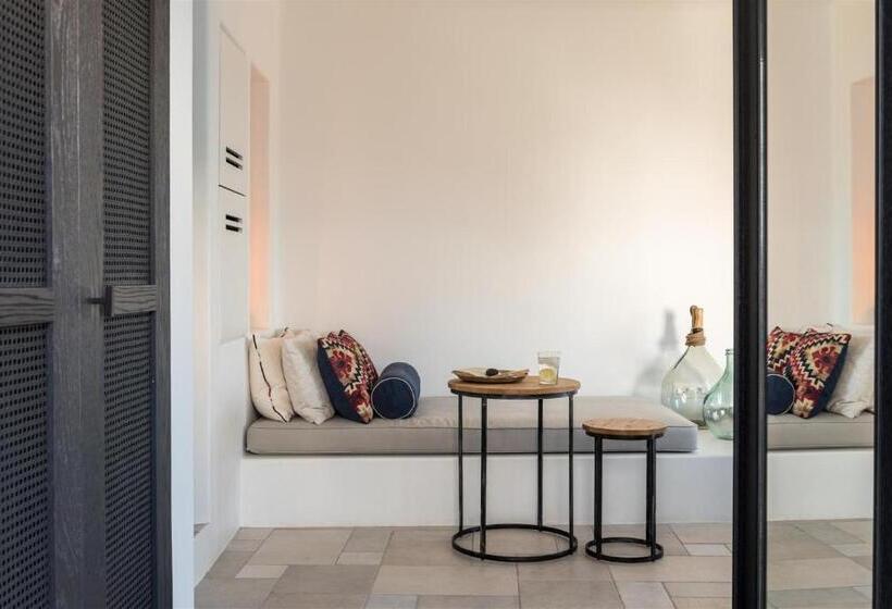 سوئیت سینیور, Porto Fira Suites