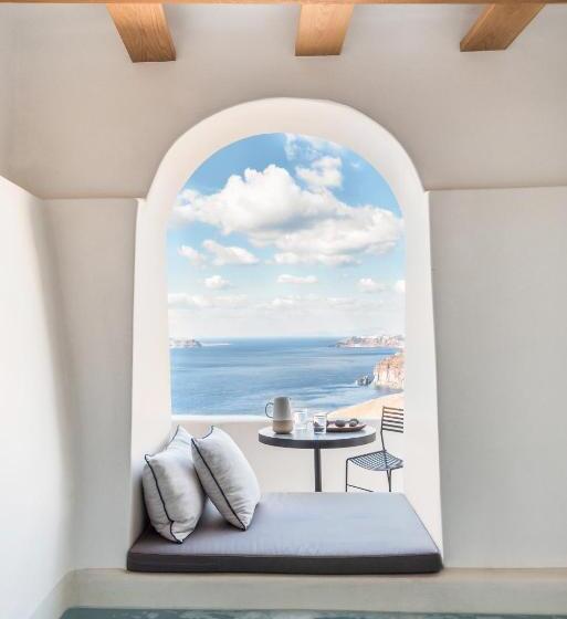 سوئیت با چشم‌انداز, Porto Fira Suites