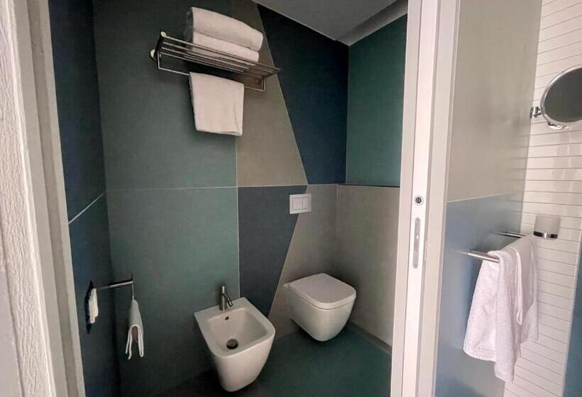 اتاق اکونومی, So  Lifestyle Hotel Sorrento