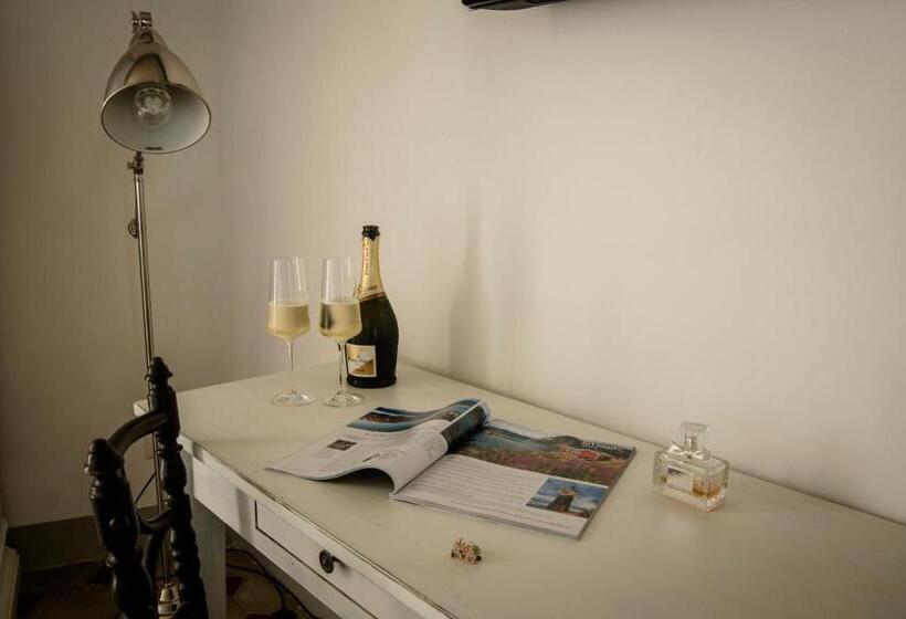 اتاق لوکس, B&b Paolina