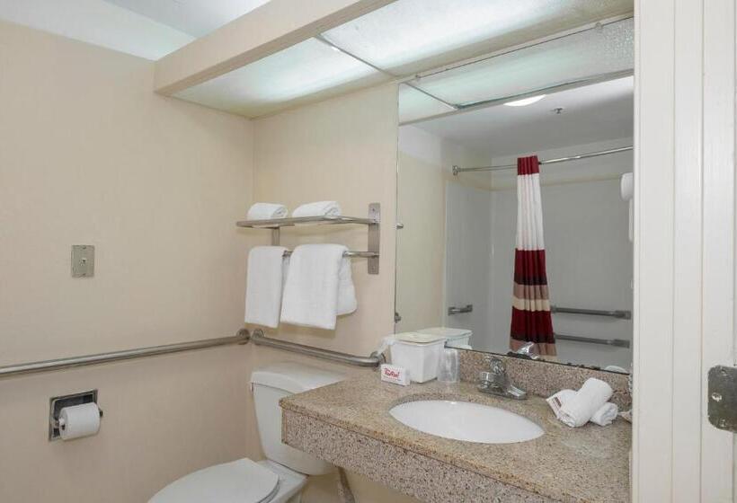 Номер Deluxe Адаптированный для Инвалидов, Red Roof Inn & Suites Newnan