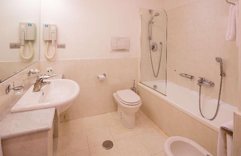 اتاق استاندارد, Holiday Inn Chantilly Dulles Expo Airport, An Ihg