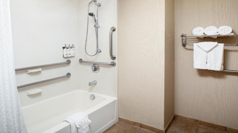Номер Стандарт Кровать Кинг Адаптированный для Инвалидов, Holiday Inn Phoenix/chandler, An Ihg