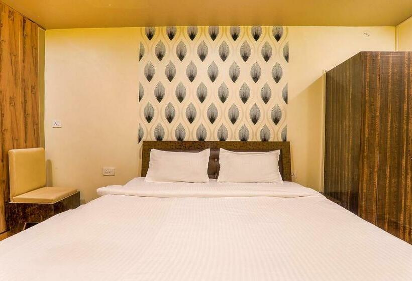Номер Deluxe, Fabhotel Gmc Grand