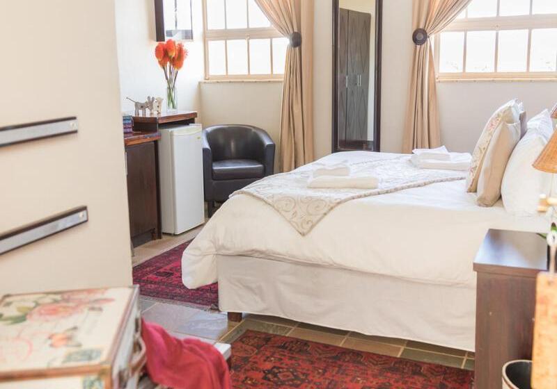 Номер Стандарт, Ou Skool Guesthouse