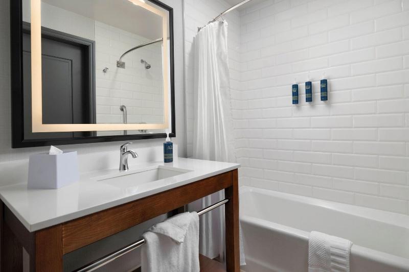 Standard Szoba King Size Bed, Four Points By Sheraton San Jose Downtown