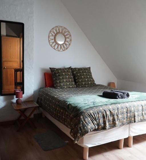 غرفة قياسية مطلّة علي الحديقة, Chambres D'hôtes Le Carillon