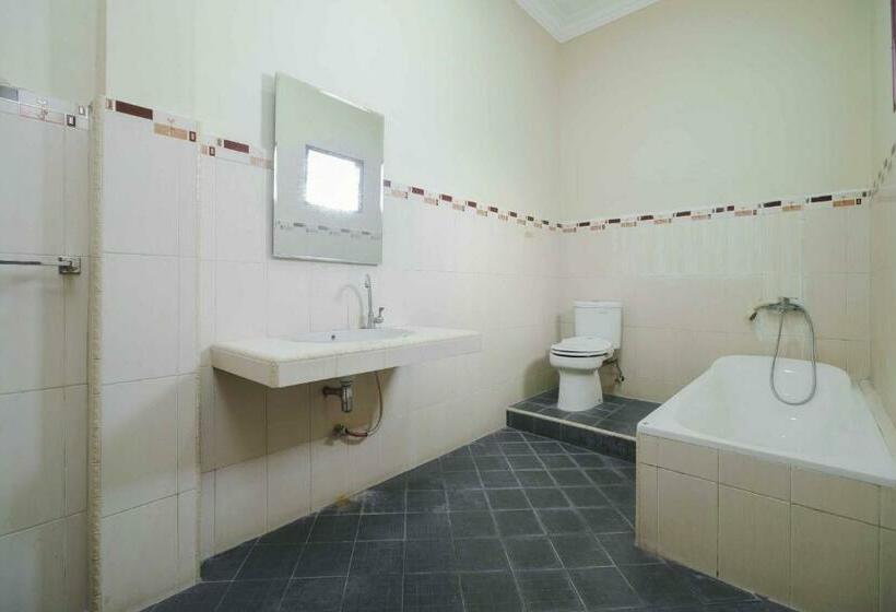 Номер Deluxe, Reddoorz Near Rs Harapan Pematang Siantar