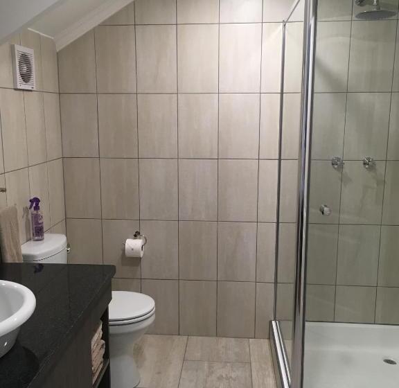 Семейный Номер, Turaco Guest House