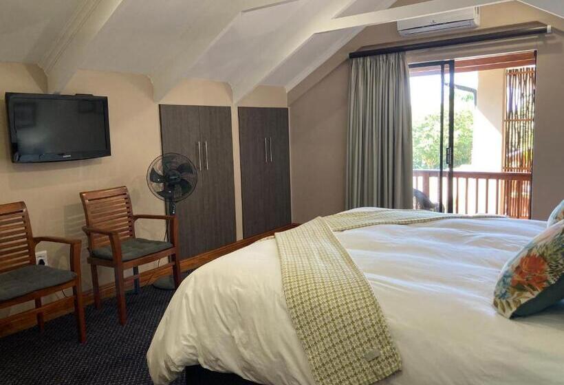 Семейный Номер, Turaco Guest House