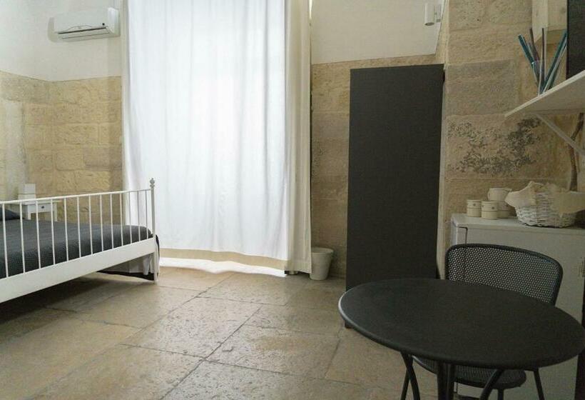 Quarto Deluxe, Donato Rooms