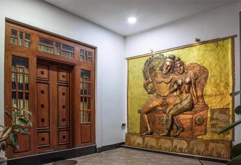 Номер Стандарт Вид на Бассейн, Gold Crown Residence