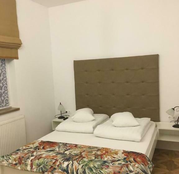 اتاق استاندارد با بالکن, Casa Karola Ház