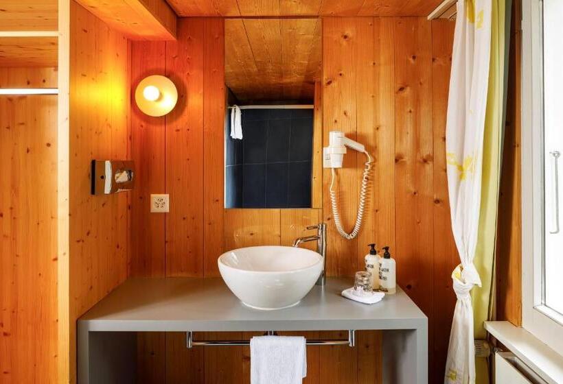 اتاق استاندارد یک نفره, Hirschen Guesthouse   Village