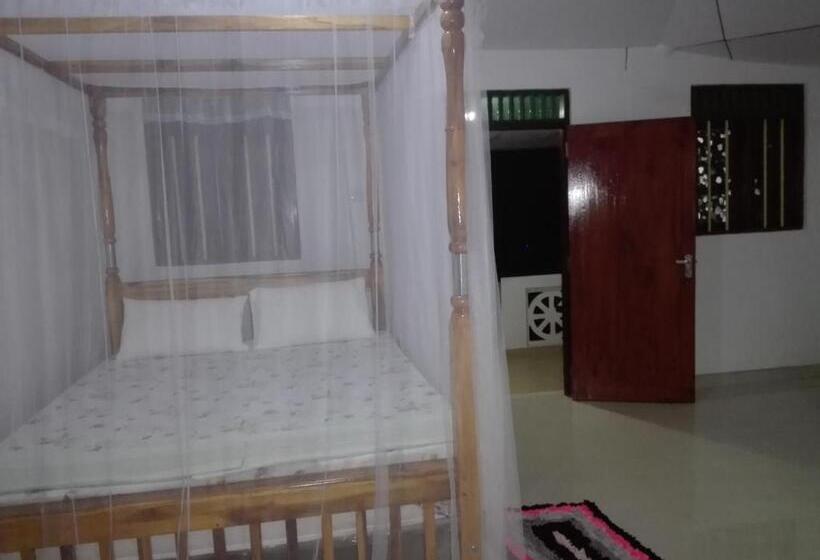 اتاق استاندارد سه نفره, Calm Garden Cabanas