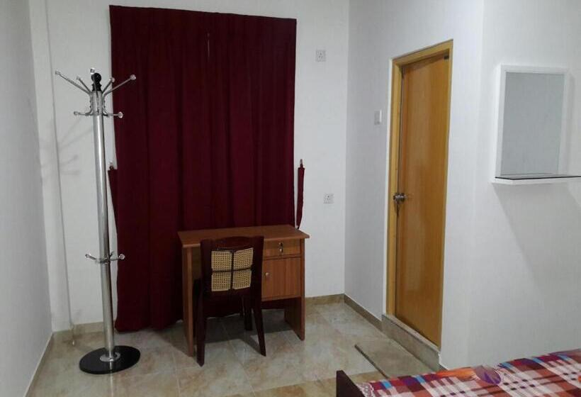 Economy Quadruple Room, Oudarya Guest
