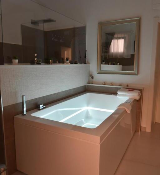 Люкс с гидромассажем, Conte Max Rooms