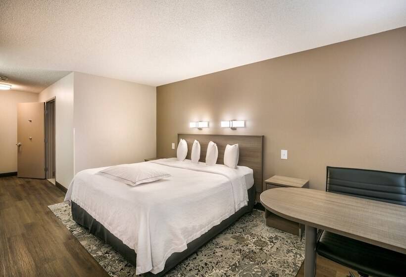 프리미엄 룸, Red Roof Inn Plus+ Boston   Logan