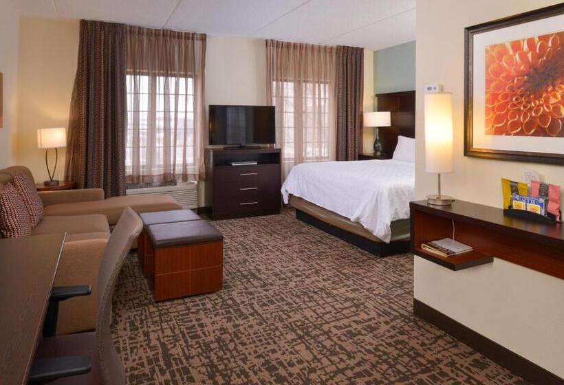 Deluxe Suite met Kingsize Bed, Staybridge Suites Indianapolis Fishers, An Ihg