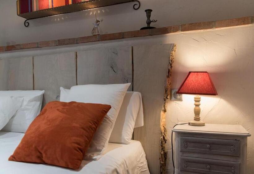 Номер Superior Кровать Кинг, Le Mas Des Colombes Chambres D Hôtes B&b & Spa