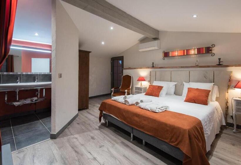 Номер Superior Кровать Кинг, Le Mas Des Colombes Chambres D Hôtes B&b & Spa