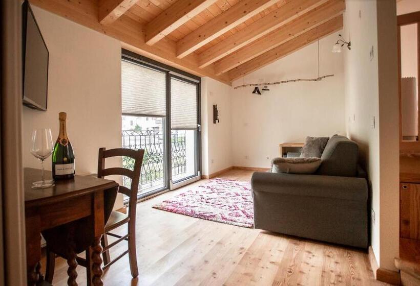 Номер Стандарт Вид на Сад, Foresteria Stazzona