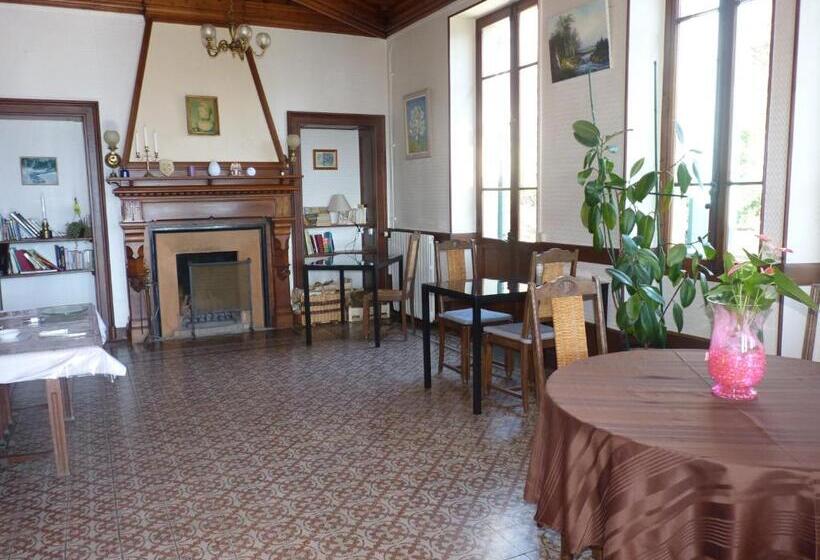 Номер Стандарт Трехместный, Domaine De La Sauge