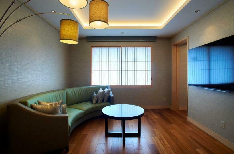 Номер Deluxe, Enoshima Hotel ーenoshima Island Spa Hotel Buildingー