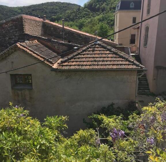 Номер Стандарт, Domaine De Brousson