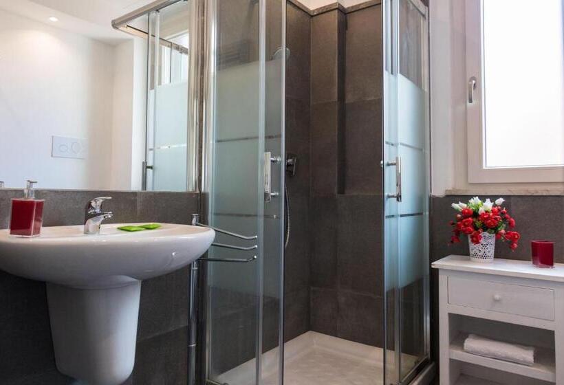 اتاق لوکس, My Way   Rooms   Palazzo San Matteo