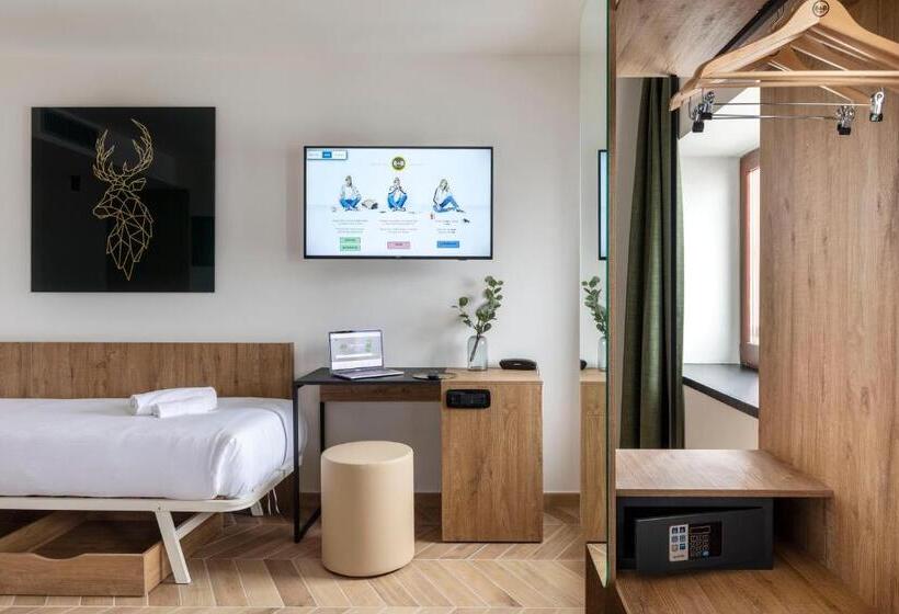 Номер Стандарт Трехместный, B&b Hotel Passo Tre Croci Cortina