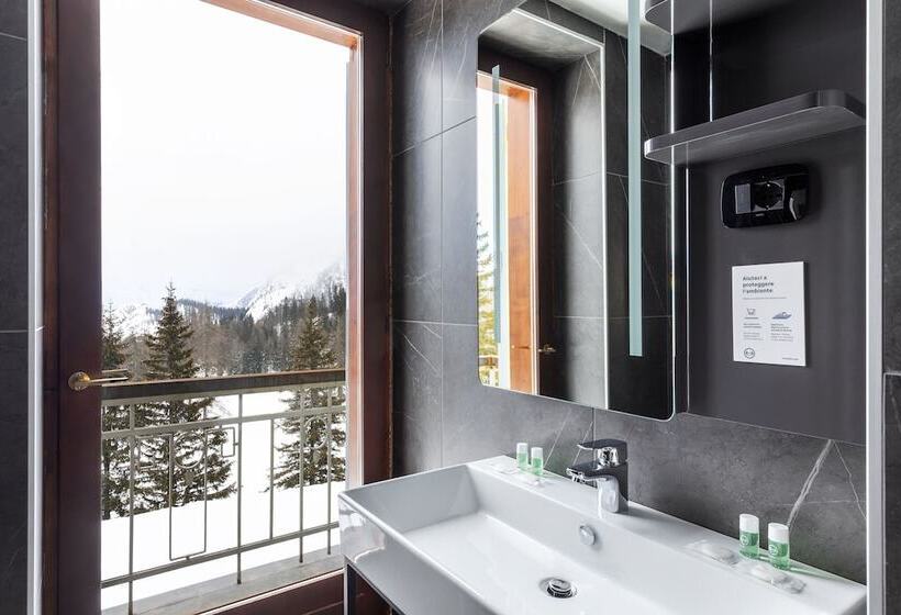 غرفة قياسية ثلاثية, B&b Hotel Passo Tre Croci Cortina
