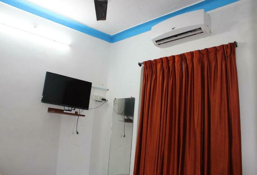 Quarto Estandar, Balaji Guest House