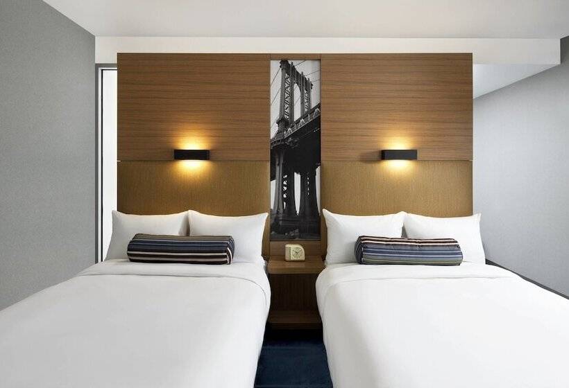 带2个双人床的标准工作室, Aloft New York Brooklyn