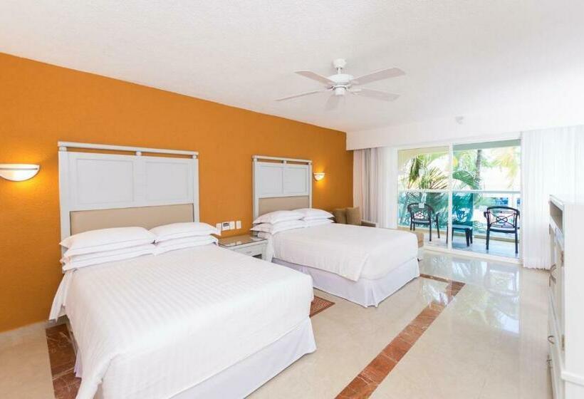 غرفة قياسية مزوَّدة بتراس, Occidental Costa Cancun  All Inclusive