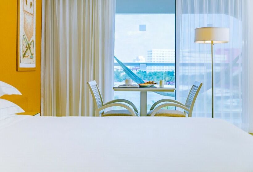 غرفة قياسية مزوَّدة بتراس, Occidental Costa Cancun  All Inclusive