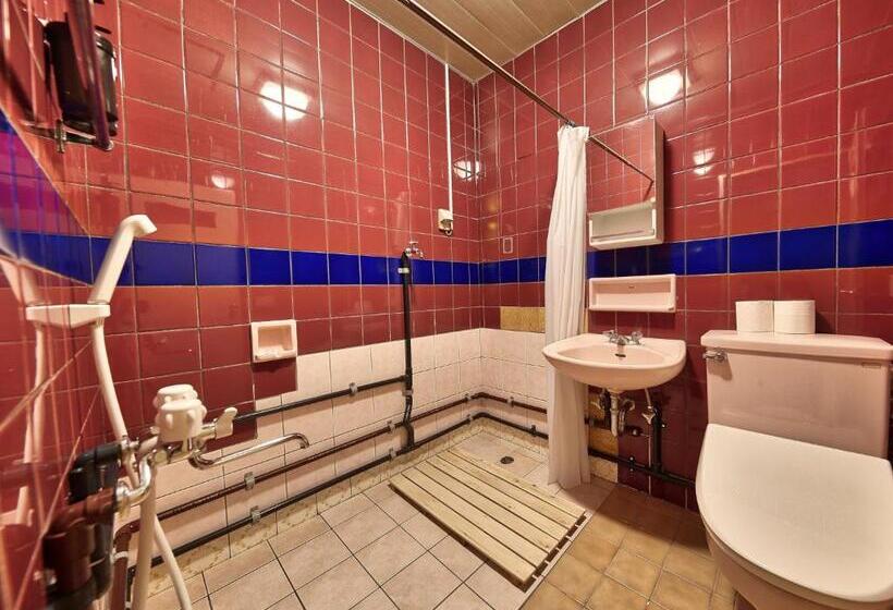Quarto Estandar, Okinawa City