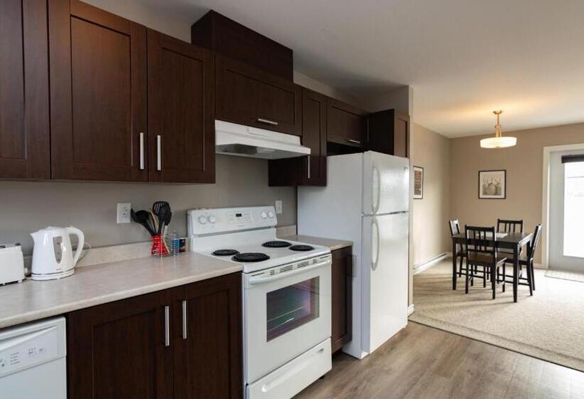 מיטת קינג בסוויטה, The Killick Inn & Suites