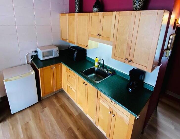 Семейный Номер Superior, Huron Sands Motel And Restaurant