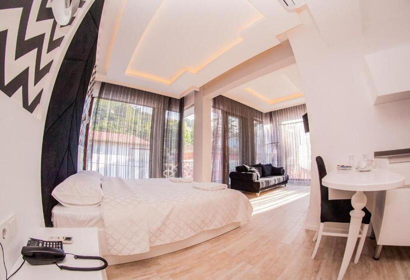 اتاق لوکس, Yildiz Apart