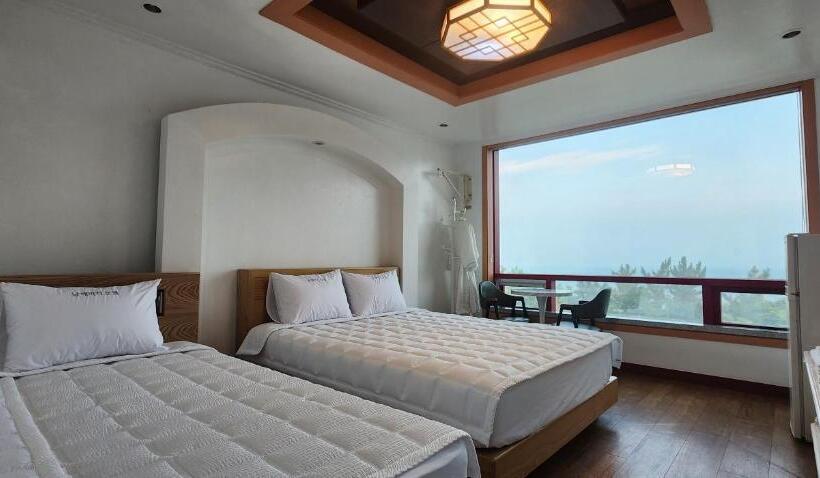 스탠다드 룸 바다 전망, Namhae Beach