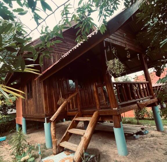 발코니가 있는 스위트, Nadia Resort Kohjum