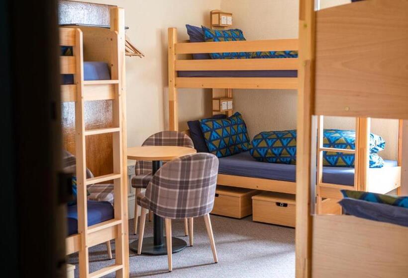 سرير فى غرفة مشتركه, Cairngorm Lodge Youth Hostel