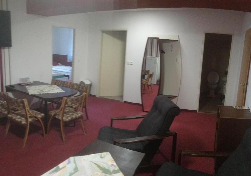 Апартаменты 2 Спальни, Penzion Měšťanský Dům
